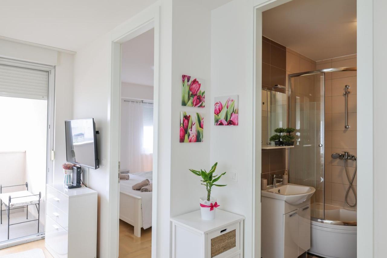Cozy Niko Apartment - Private Parking And Balcony 扎达尔 外观 照片