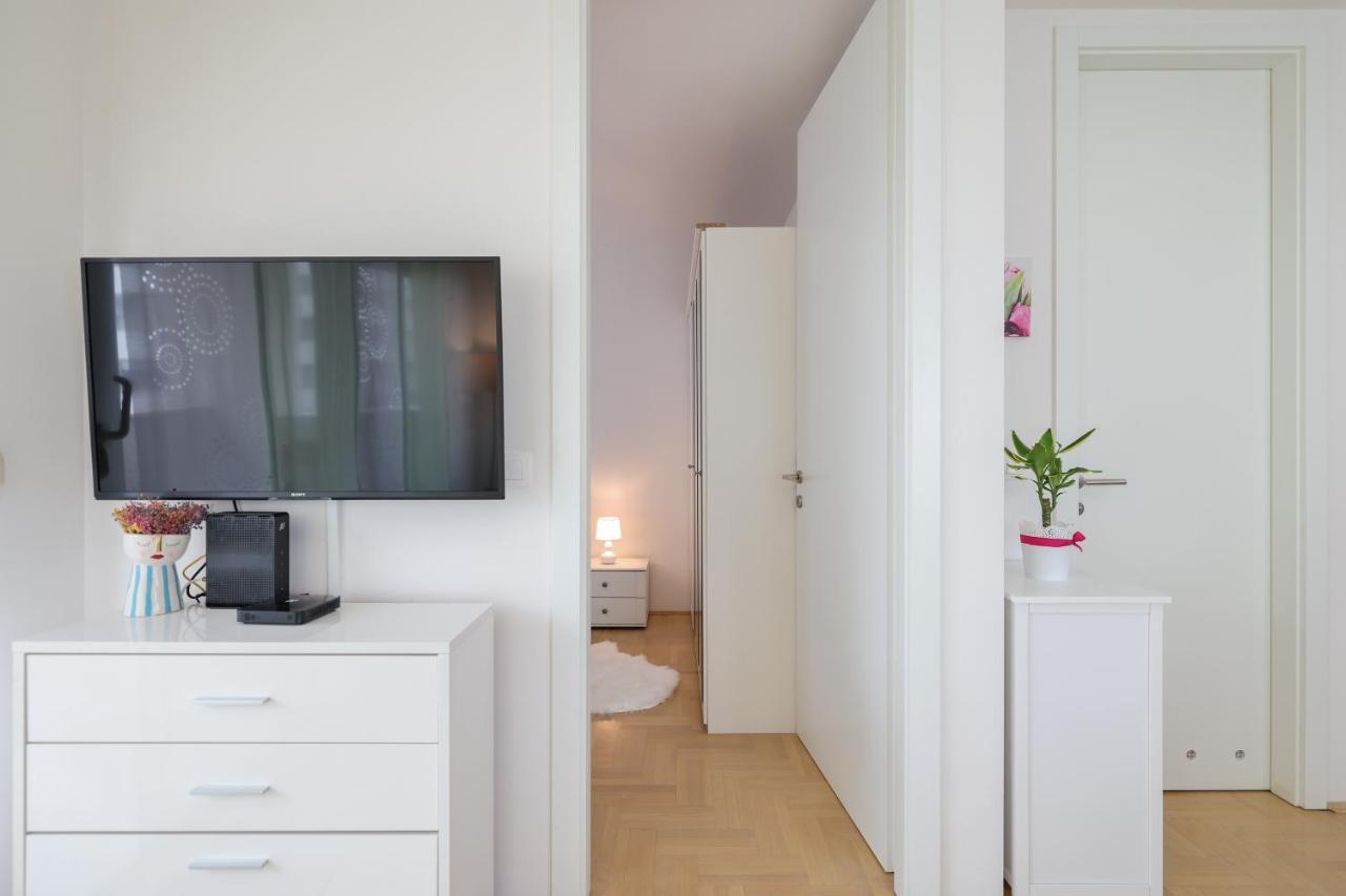 Cozy Niko Apartment - Private Parking And Balcony 扎达尔 外观 照片